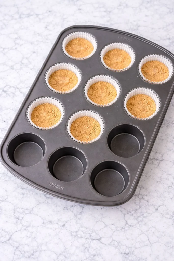 Easy Valentine’s Day Mini Cheesecakes