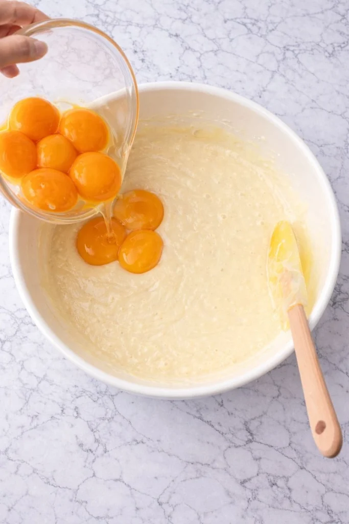 Fluffy Japanese Cotton Cheesecake Cupcakes