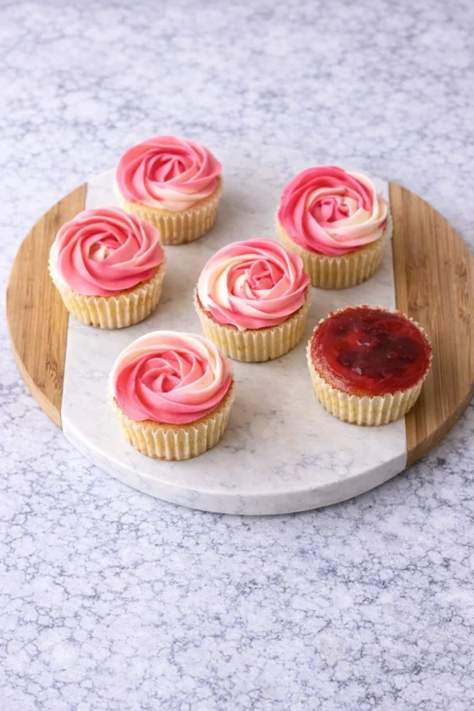 Easy Valentine’s Day Mini Cheesecakes
