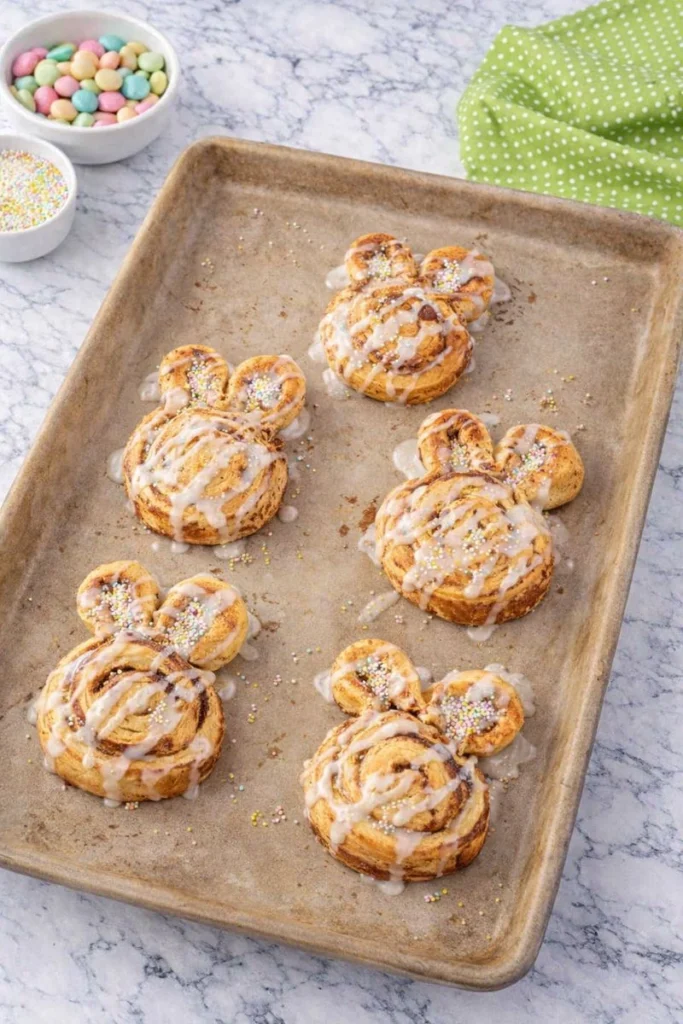Easter Bunny Cinnamon Rolls