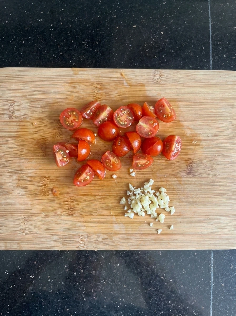 Chopped tomatoes and garlic