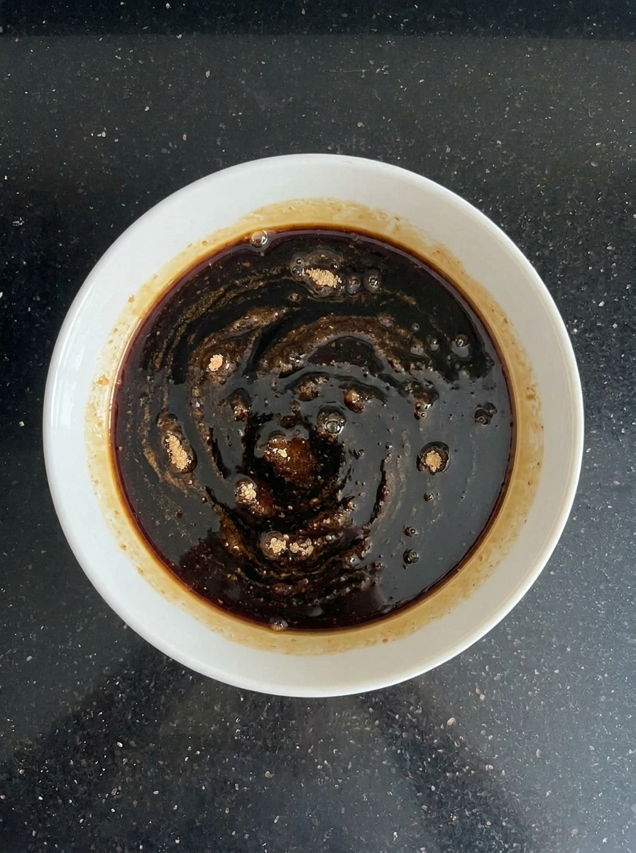 Mixing sauce
