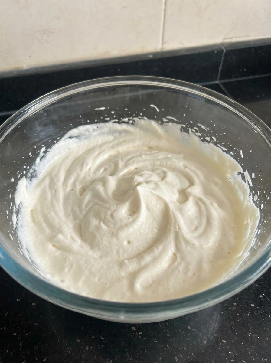 Fluffy cream mixture