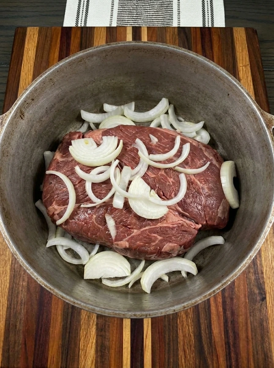 raw beef with onions and garlic